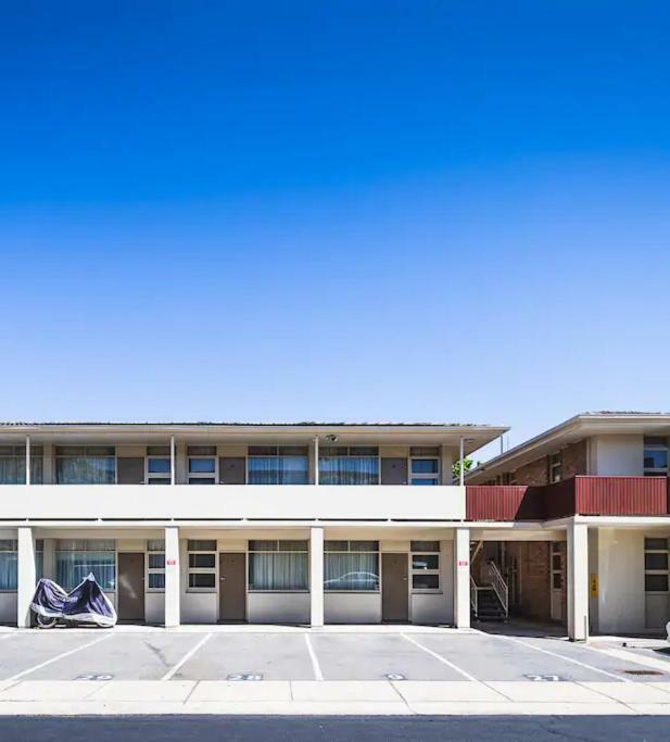 Glenelg Beach Gateway Studio Apartment Luaran gambar